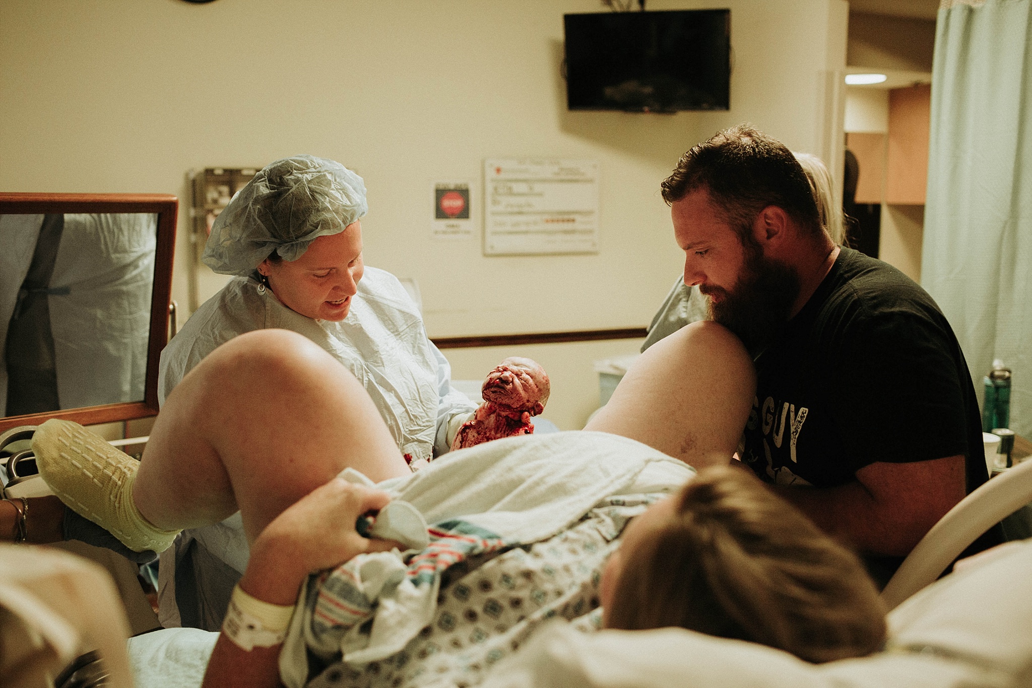Cleveland Birth Photography | Birth Maternity Fresh 48