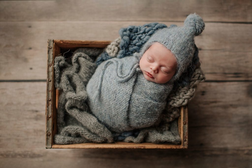 cleveland newborn photography