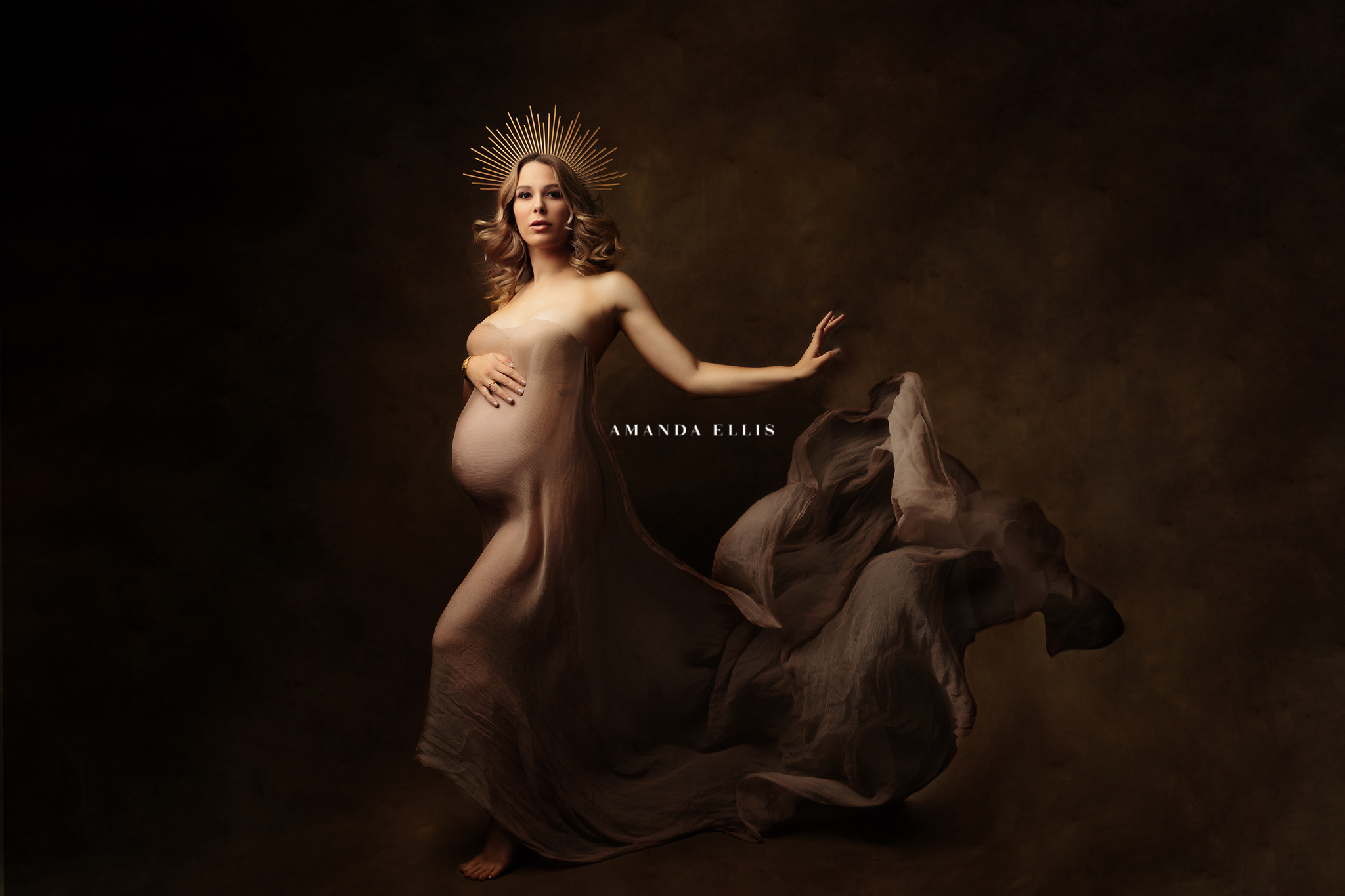 goddess crown maternity photoshoot